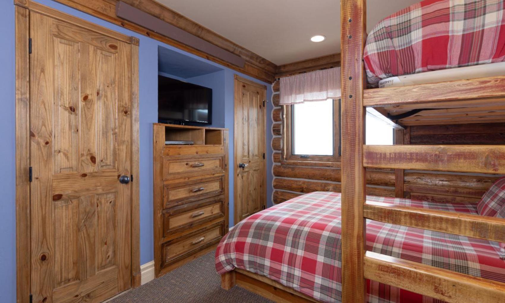 Cowboy Heaven Cabin 13 Bandit Big Sky Exterior photo