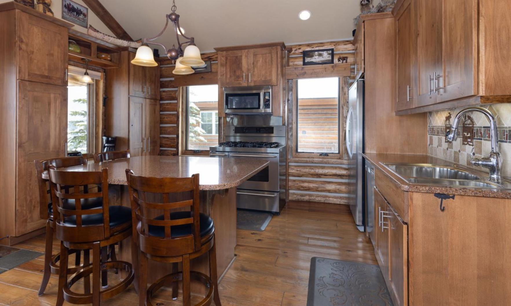 Cowboy Heaven Cabin 13 Bandit Big Sky Exterior photo